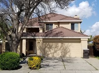 1819 Golden Leaf Ln, Tracy, CA 95376