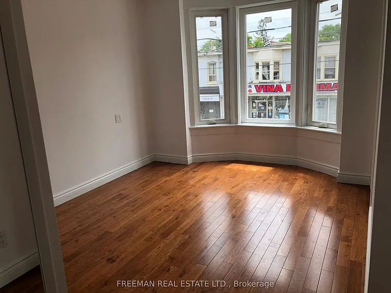 1022 Gerrard St E #2 — Photo 7