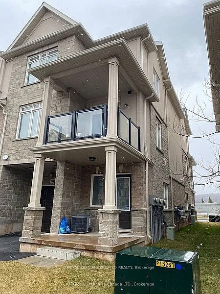 3 bed, $2,600 — Photo 2