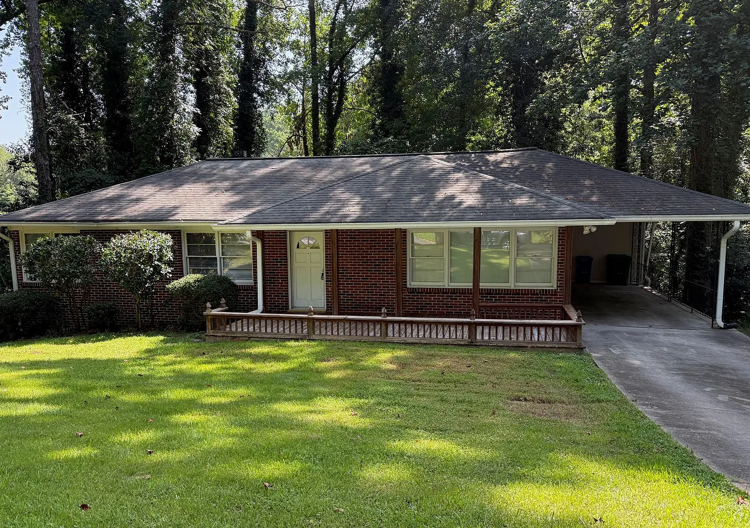 Druid Hills Ranch In The Perfect Location - Emory and CDC Minutes Away! — Photo 1