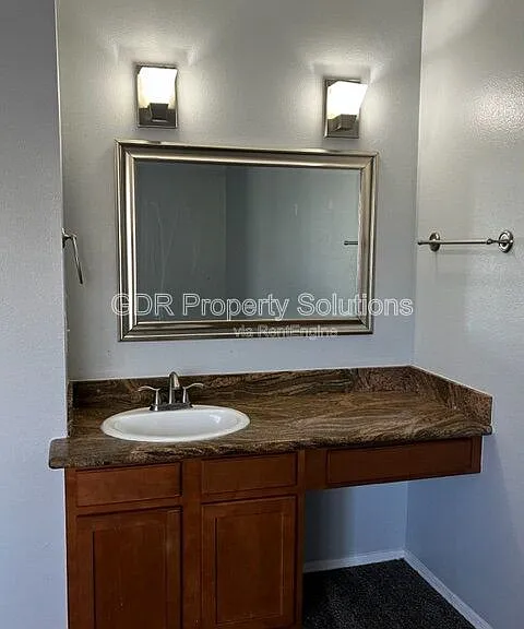 706 Fruit Ave NW #A — Photo 6