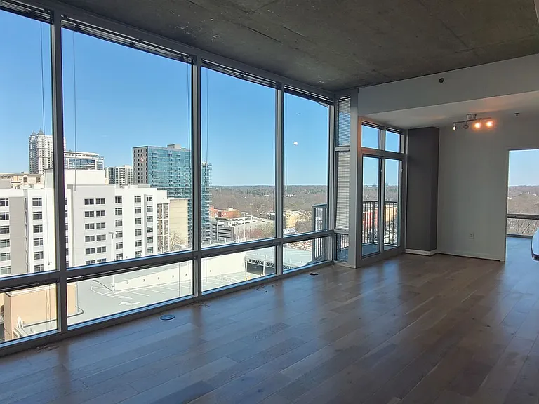 943 Peachtree St NE #1018 — Photo 4