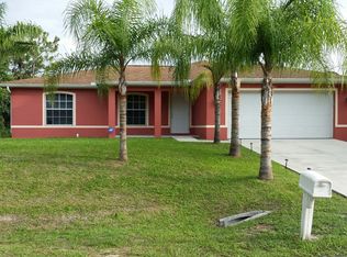 3907 33rd St SW, Lehigh Acres, FL 33976