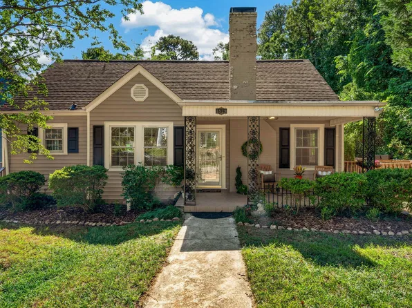 1829 Arlington St, Raleigh, NC 27608