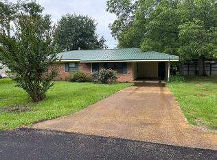 150 Mason Dr E, Columbus, MS 39702