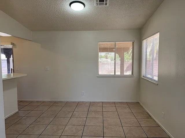 6540 Pleasant Plains Way — Photo 4
