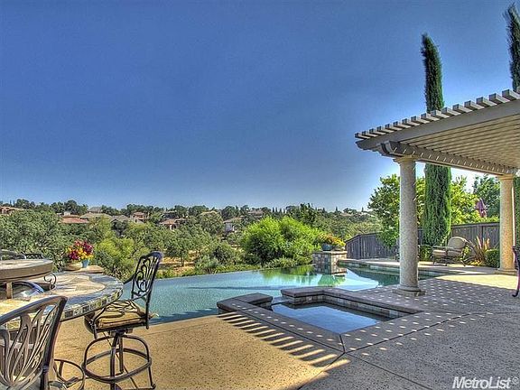 2nd image of 1616 Stone Canyon Dr