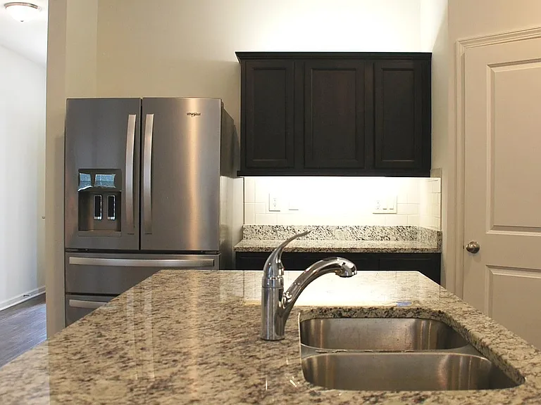 4685 Bluffton Ct — Photo 9