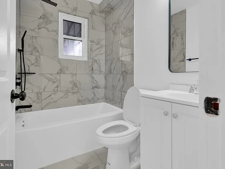 518 Oglethorpe St NE — Photo 41