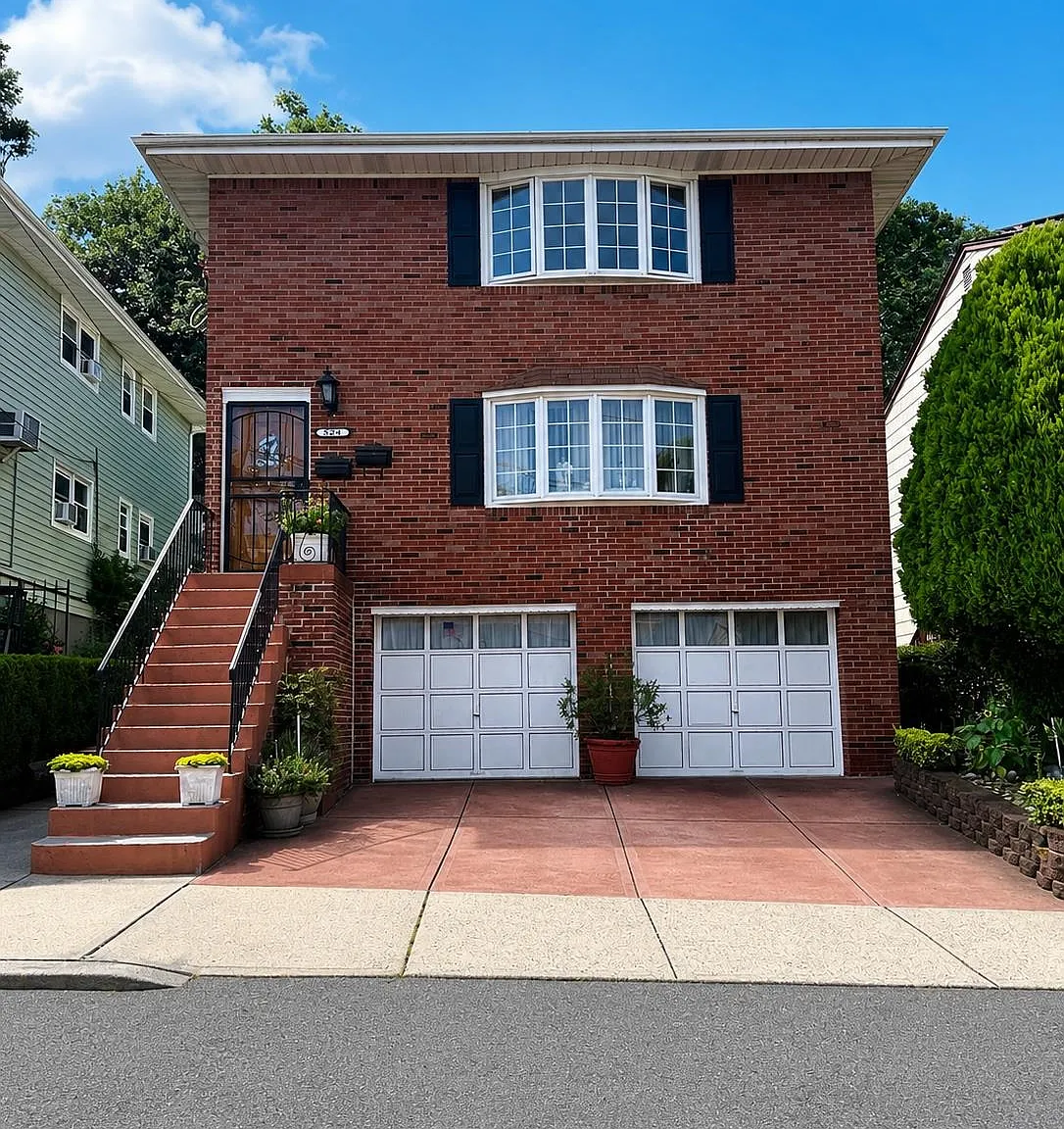 2 bed, 1.0 bath, $2,800 — Photo 1