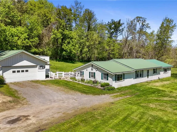 32 Lockerby Hill Rd, Lansing, NY 14882