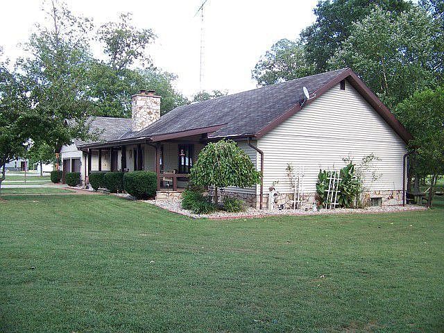 2nd image of 3888 N Elmdale Rd