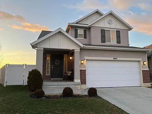 1043 N 740 W Photo 1