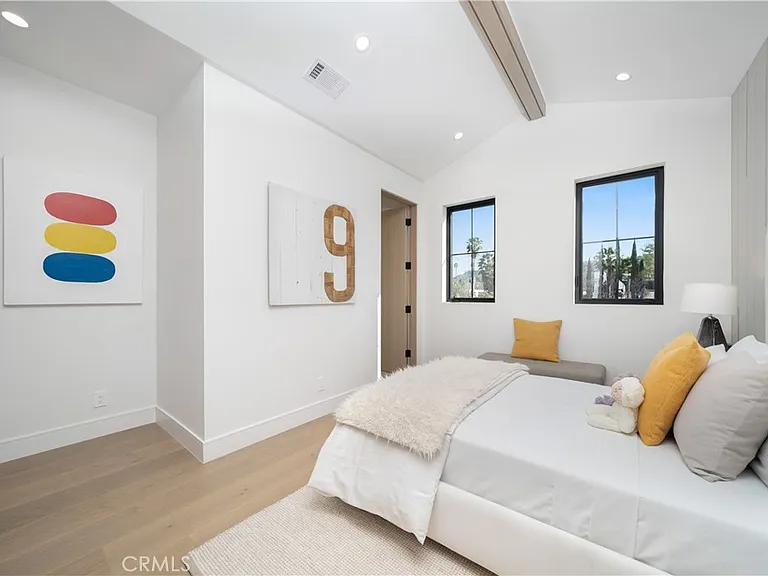 12207 Valleyheart Dr — Photo 20