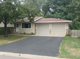 2055 Vienna Ln, Eagan, MN 55122