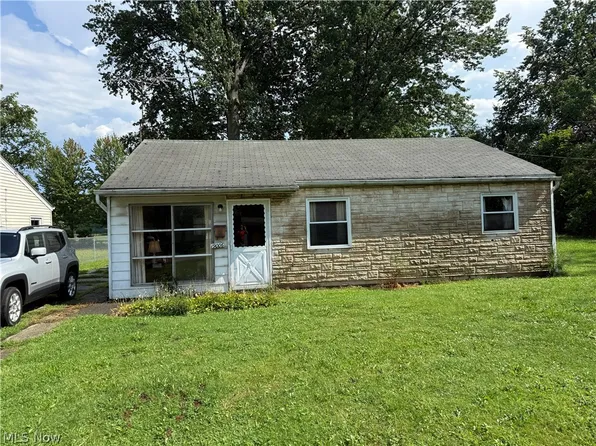 19006 Melville Rd, Cleveland, OH 44110
