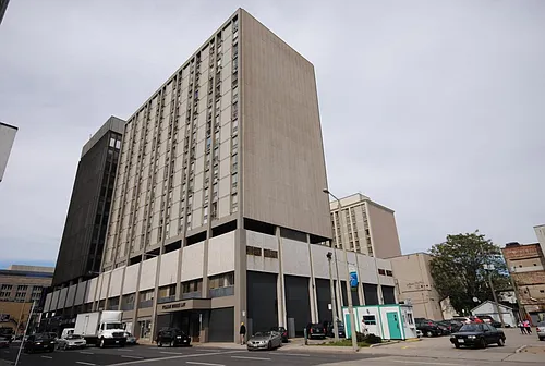 115 Main St E Photo 1