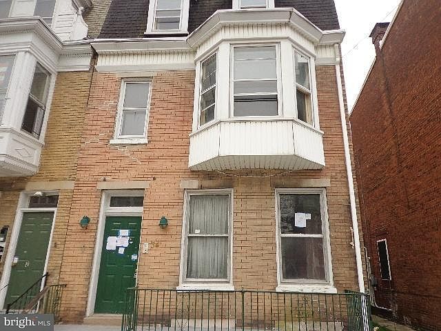 1st image of 34 W Jackson St