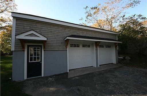 2nd image of 201 Hunt Ave