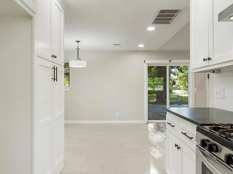 1811 S 148th West Ave — Photo 25