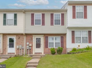12 London Perry Ct, Baltimore, MD 21220