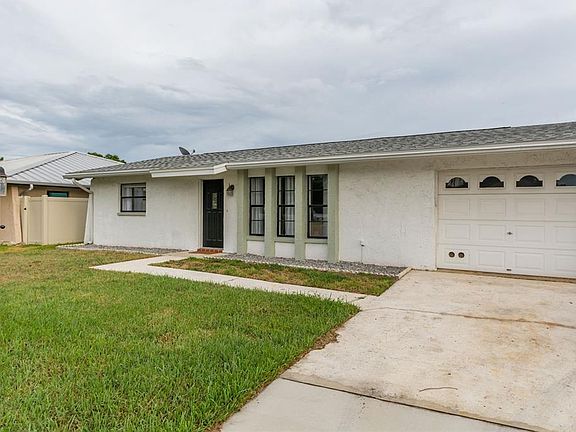 2nd image of 1805 Hibiscus Ct N