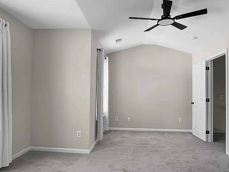 102 Lamplighter Ln — Photo 20