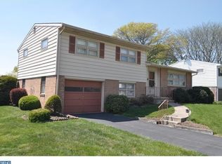 138 Elizabeth Dr, Reading, PA 19608