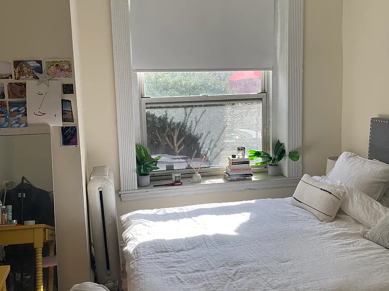 56 Queensberry St #8 — Photo 16