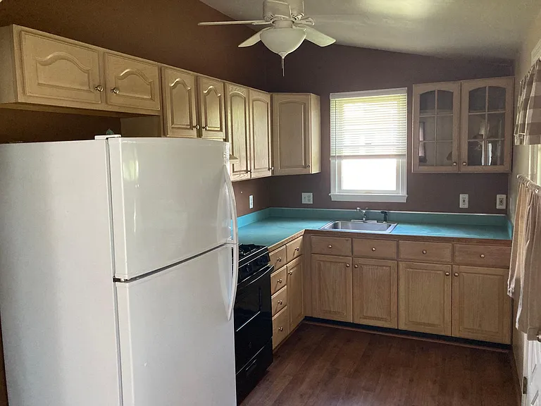 5913 Sefton Ave — Photo 4