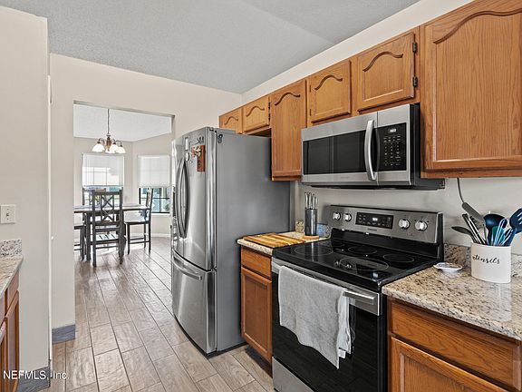 4th image of 10363 ELDERBERRY Drive