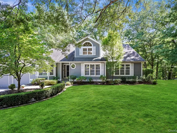 134 Ruxton Road, Mount Kisco, NY 10549