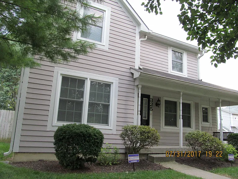 325 E Fall Creek Parkway South Dr — Photo 3