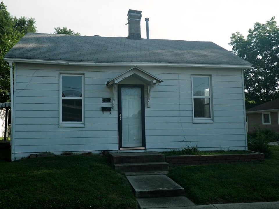 1st image of 639 E Elm St