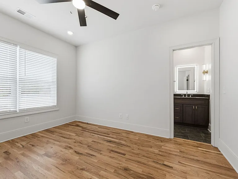 6305 Robertson Ave #6 — Photo 17