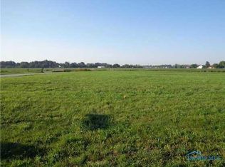 1922 N Freedom Dr, Northwood, OH 43619