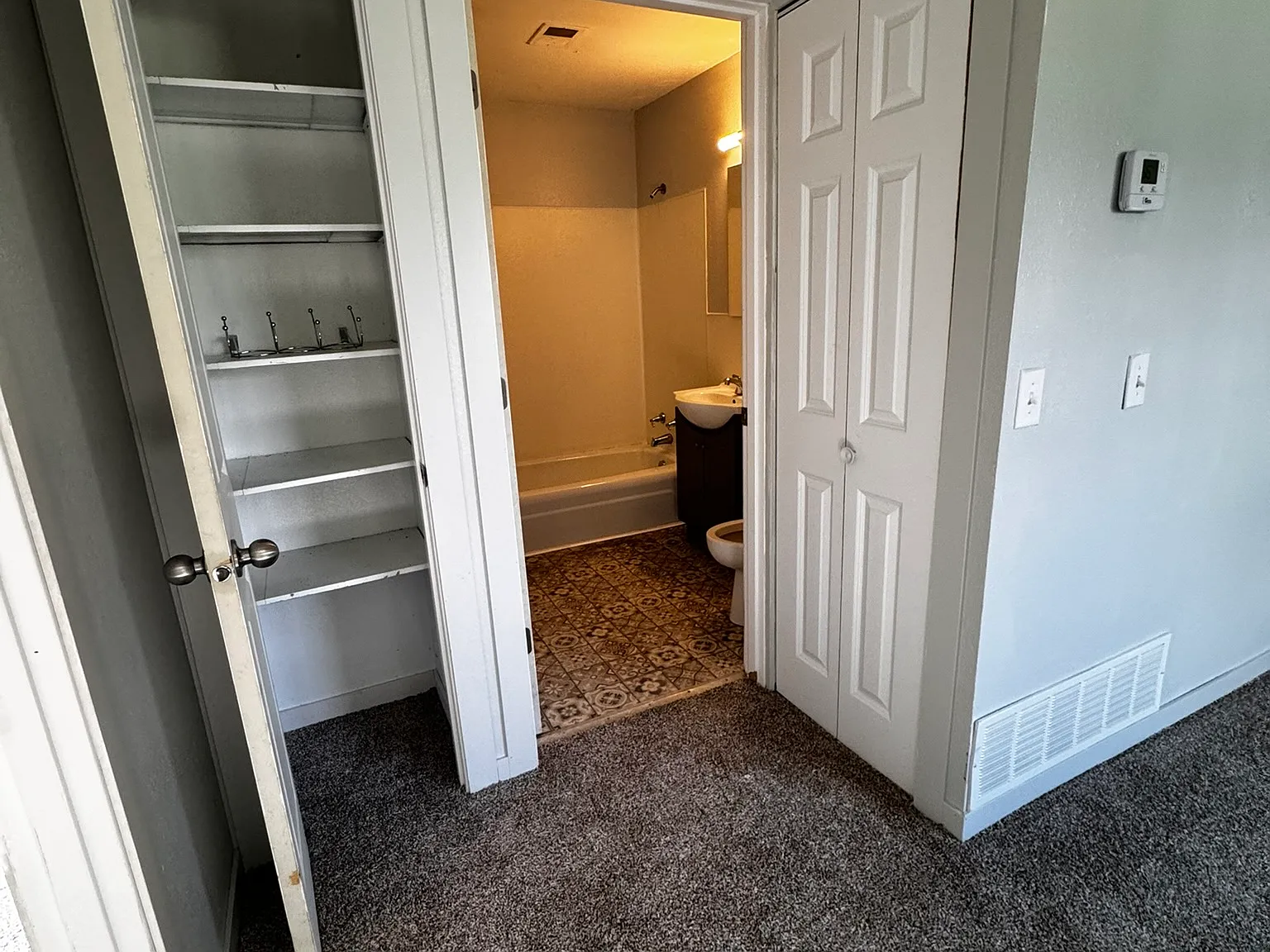 2 bed, $725 — Photo 4
