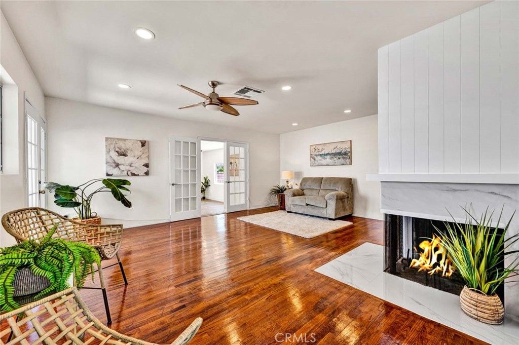 2137 W Cris Ave, Anaheim, CA - View 3