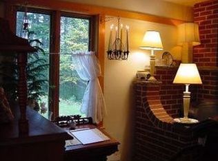 3 Skye Way, Brooklin, ME 04616