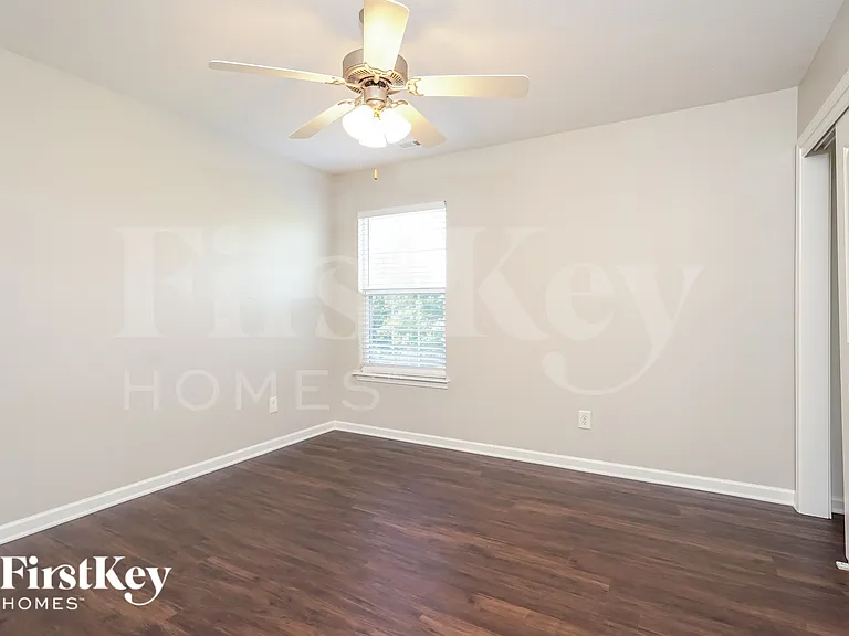 124 Fining Ct — Photo 14