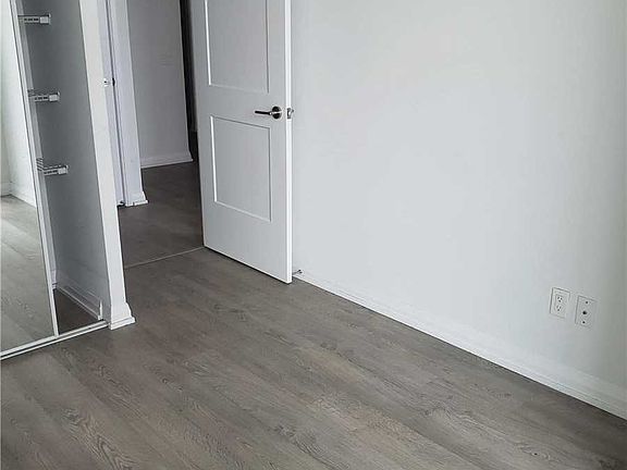 3rd image of 7895 Jane St Unit 1009