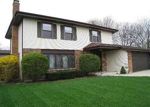 1st image of 200 E Walters Ln
