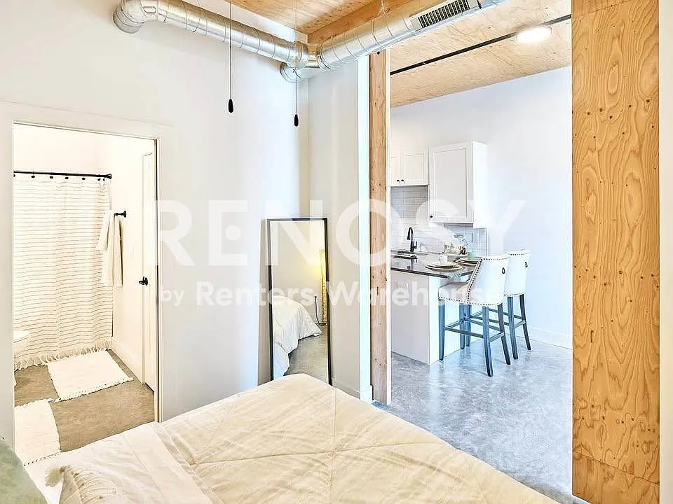 One Bedroom Apartment — Photo 4
