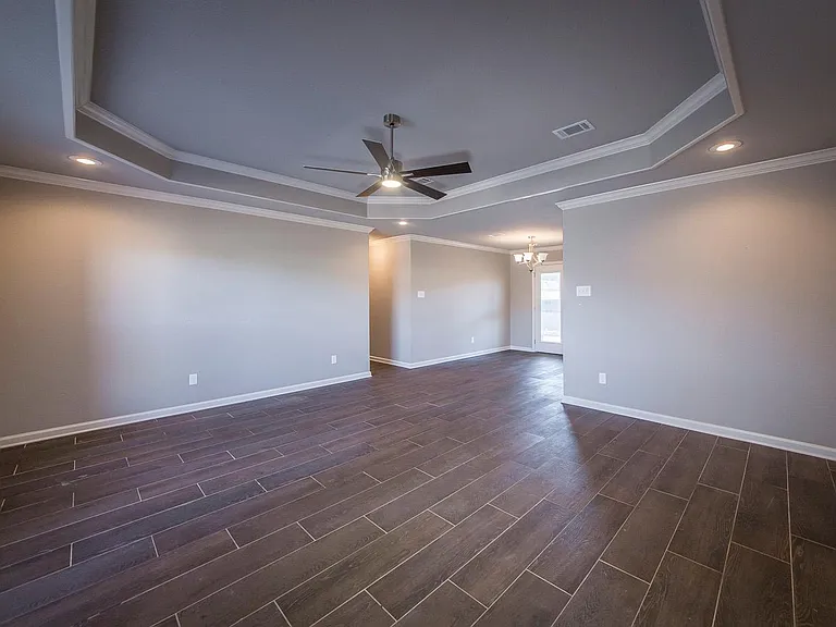 29 Newcastle Dr — Photo 11