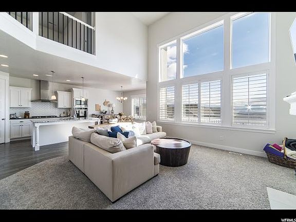 5th image of 722 N Meridian Dr #501
