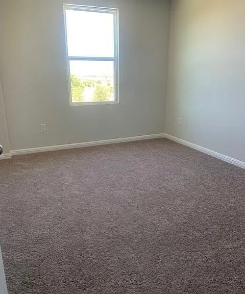 124 Martha Ln — Photo 33