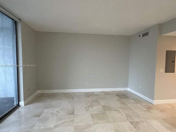 5th image of 1050 Brickell Drive #26 floor