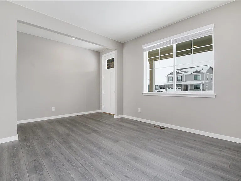 4512 Kingswood Dr — Photo 5