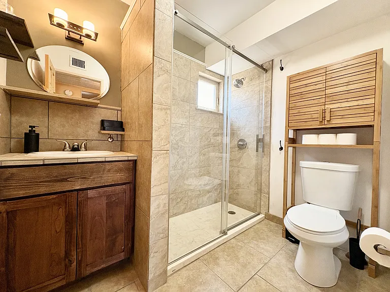 2819 N Woodland Ave #1 — Photo 15