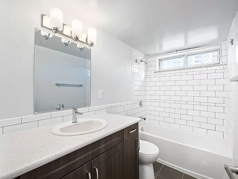 1340 Danforth Rd — Photo 7